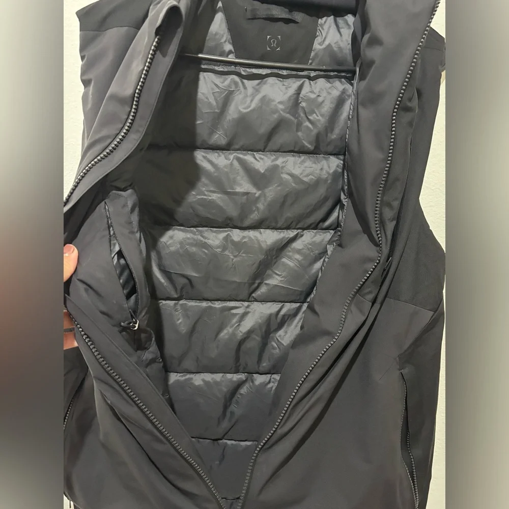 Lululemon Pinnacle Warmth Vest Size Medium